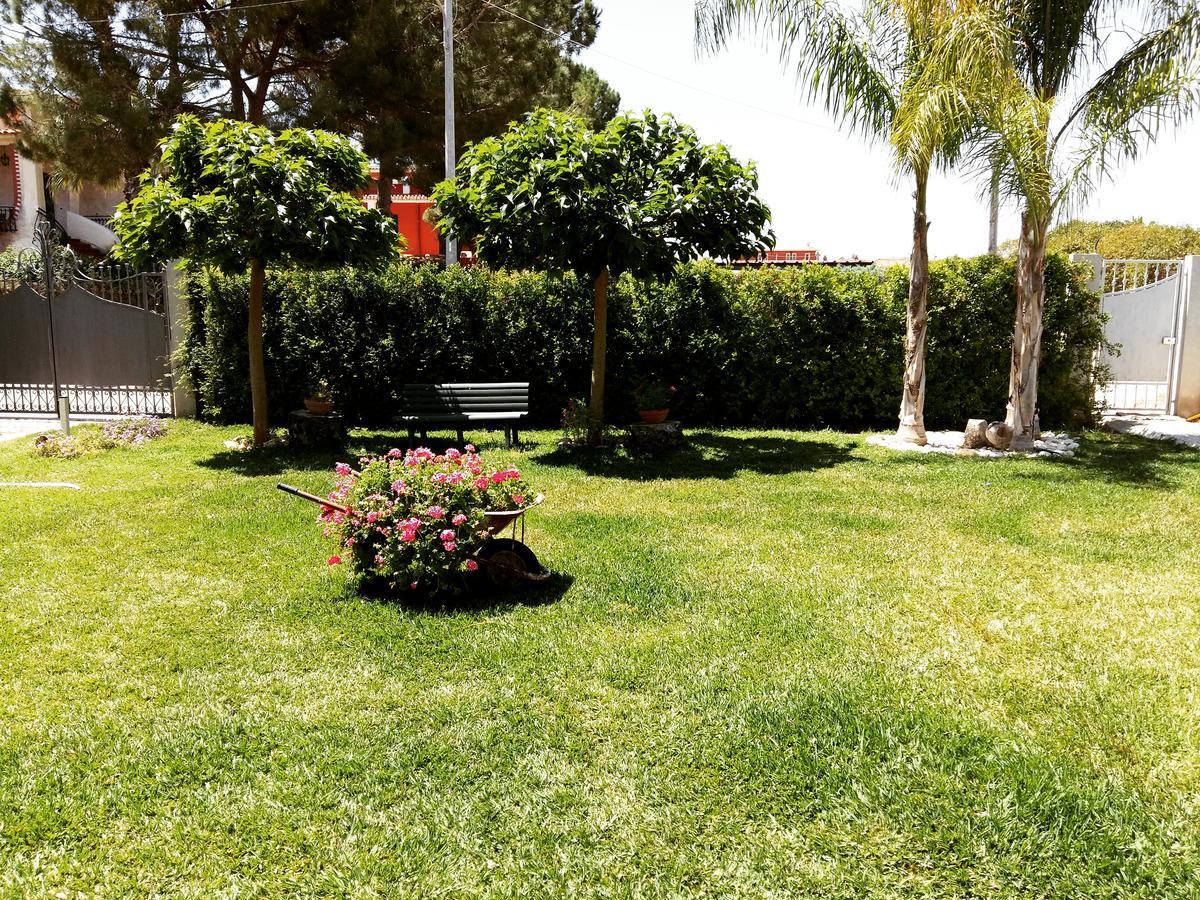 Ermes Bed & Breakfast Avola Luaran gambar